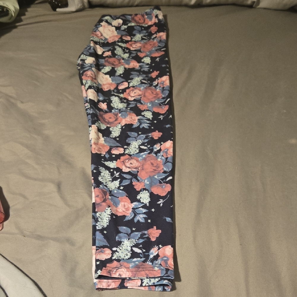 Pink & Blue Floral Print Leggings